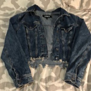 Cropped denim jacket